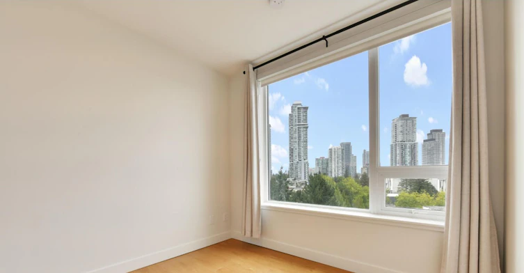 809-13387 Old Yale Road, Surrey, BC, V3T 0V6 - 13
