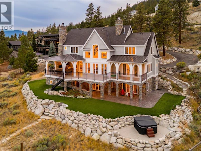 6688 Monck Park Road - 3