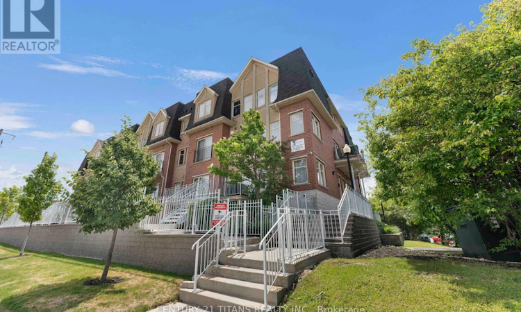 222-1837 Eglinton Avenue E
