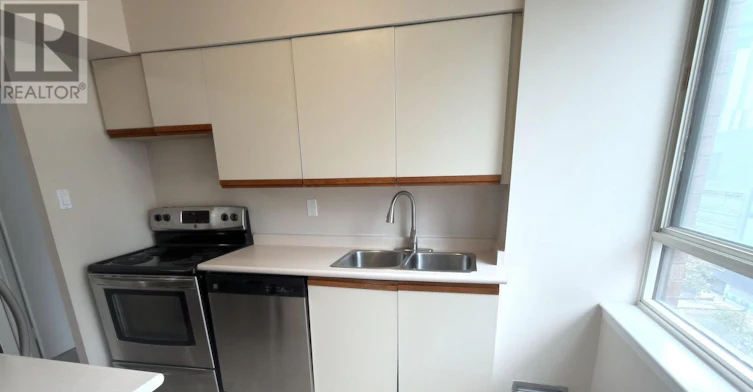 1523-633 Bay Street, Toronto, ON, M5G 2G4 - 7