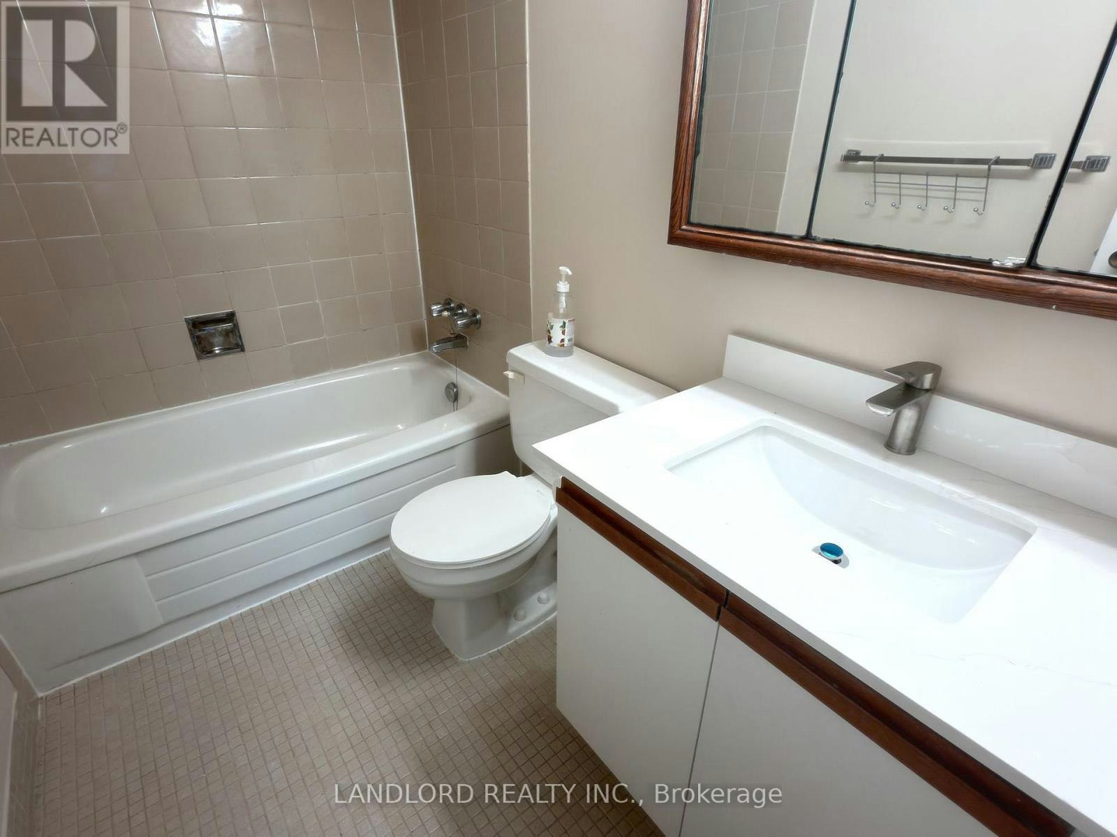 1523-633 Bay Street, Toronto, ON, M5G 2G4 - 12