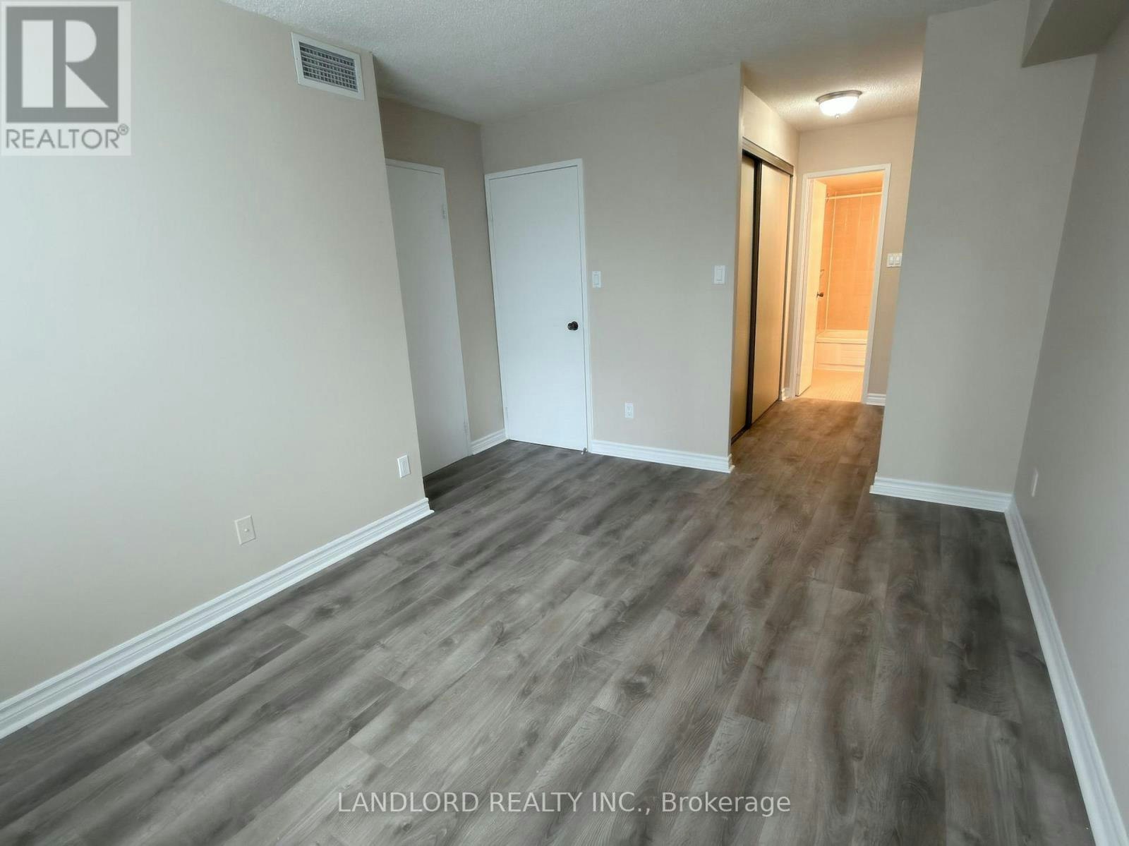 1523-633 Bay Street, Toronto, ON, M5G 2G4 - 10