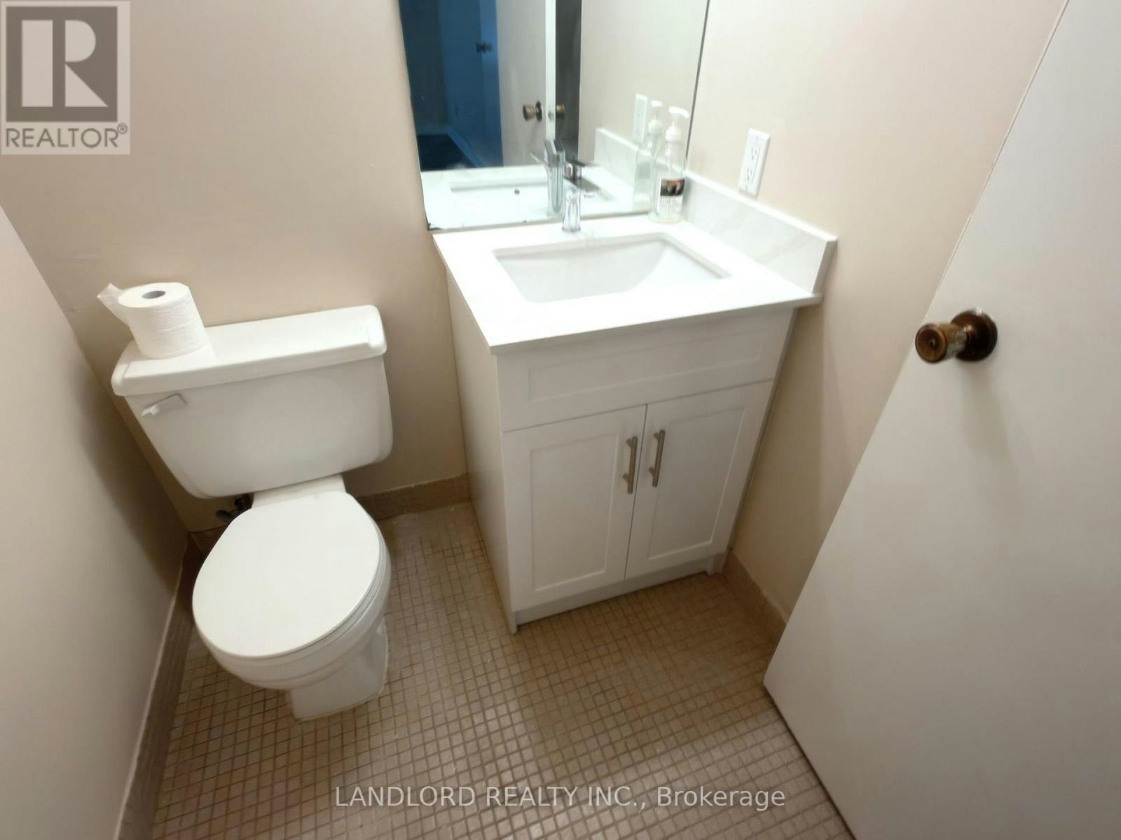 1523-633 Bay Street, Toronto, ON, M5G 2G4 - 15