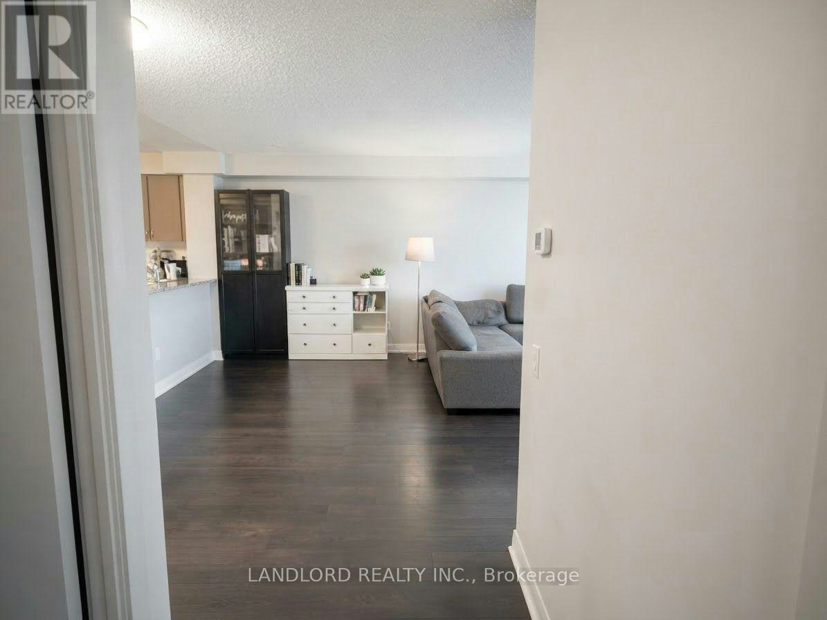 304-525 Wilson Avenue, Toronto, ON, M3H 0A7 - 11