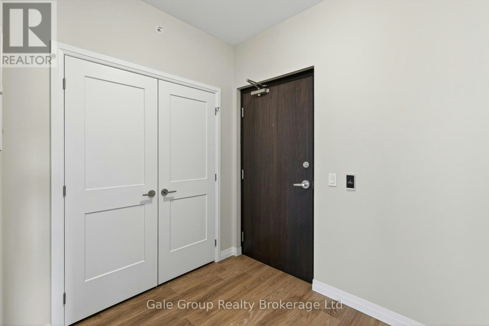 301-785 Southwood Way, Woodstock, ON, N4V 1G5 - 2