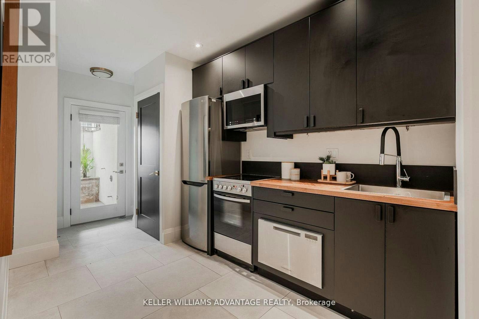 LOWER-35 Duart Park Road, Toronto, ON, M4E 1J3 - 5