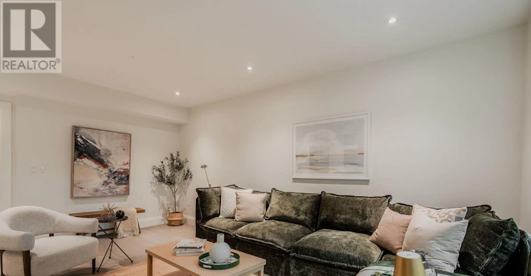 LOWER-35 Duart Park Road, Toronto, ON, M4E 1J3 - 3