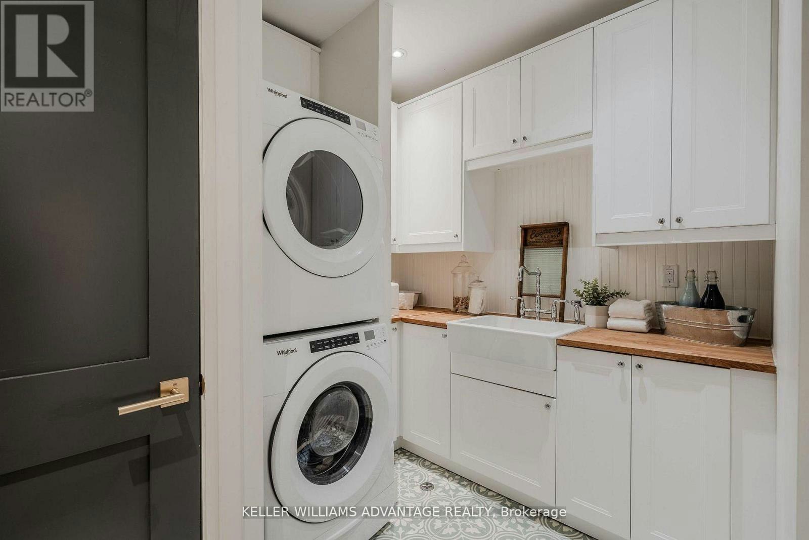 LOWER-35 Duart Park Road, Toronto, ON, M4E 1J3 - 6