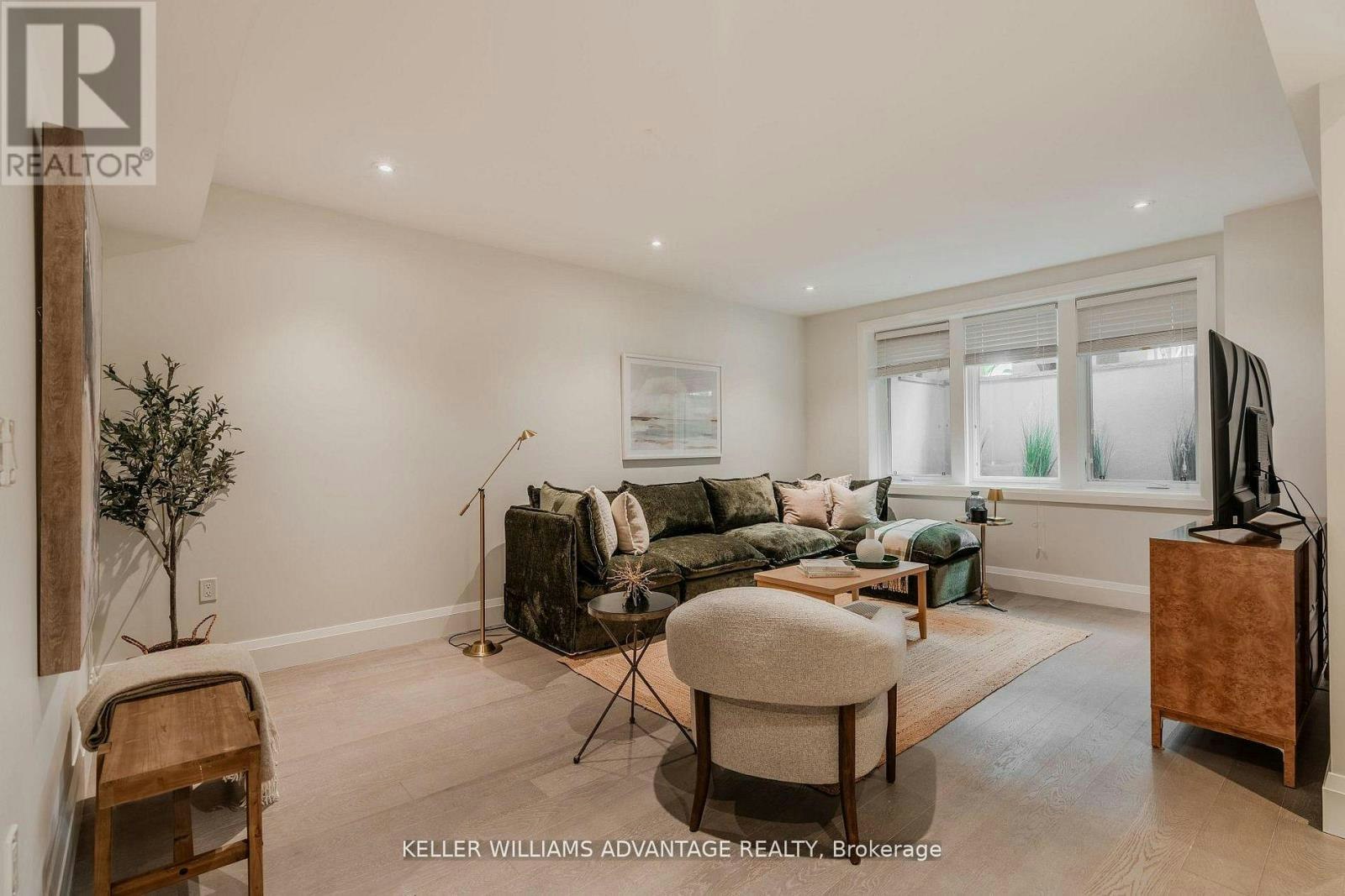 LOWER-35 Duart Park Road, Toronto, ON, M4E 1J3 - 2