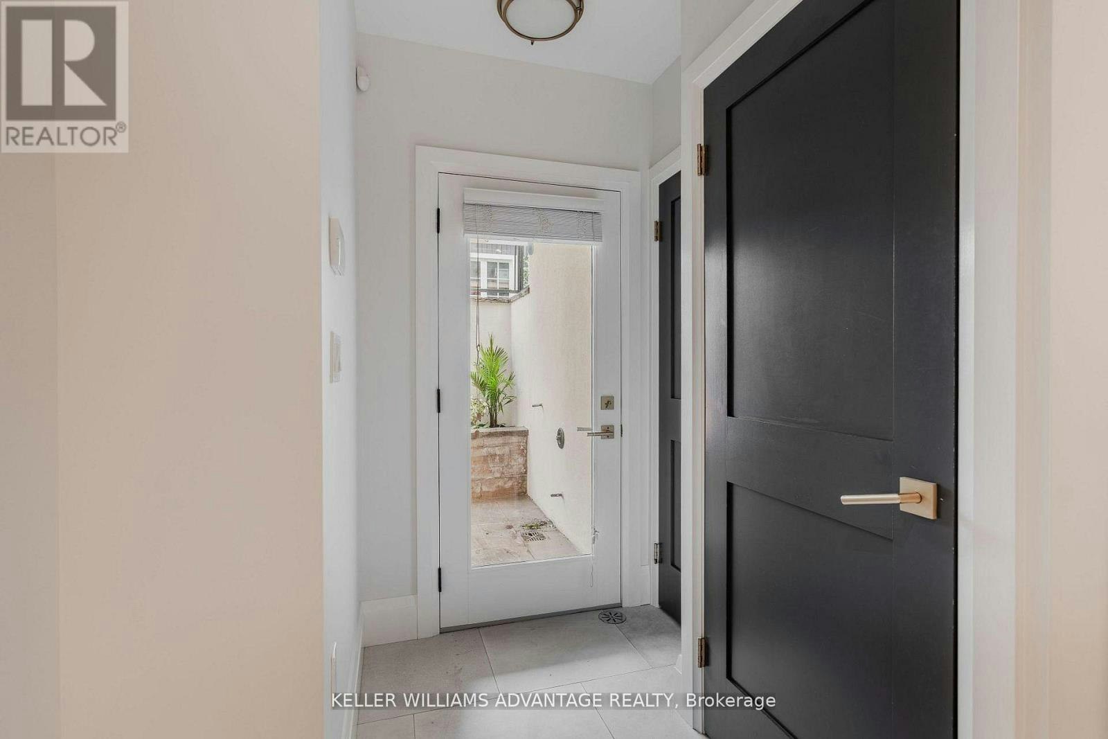 LOWER-35 Duart Park Road, Toronto, ON, M4E 1J3 - 7