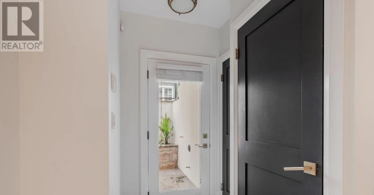 LOWER-35 Duart Park Road, Toronto, ON, M4E 1J3 - 7