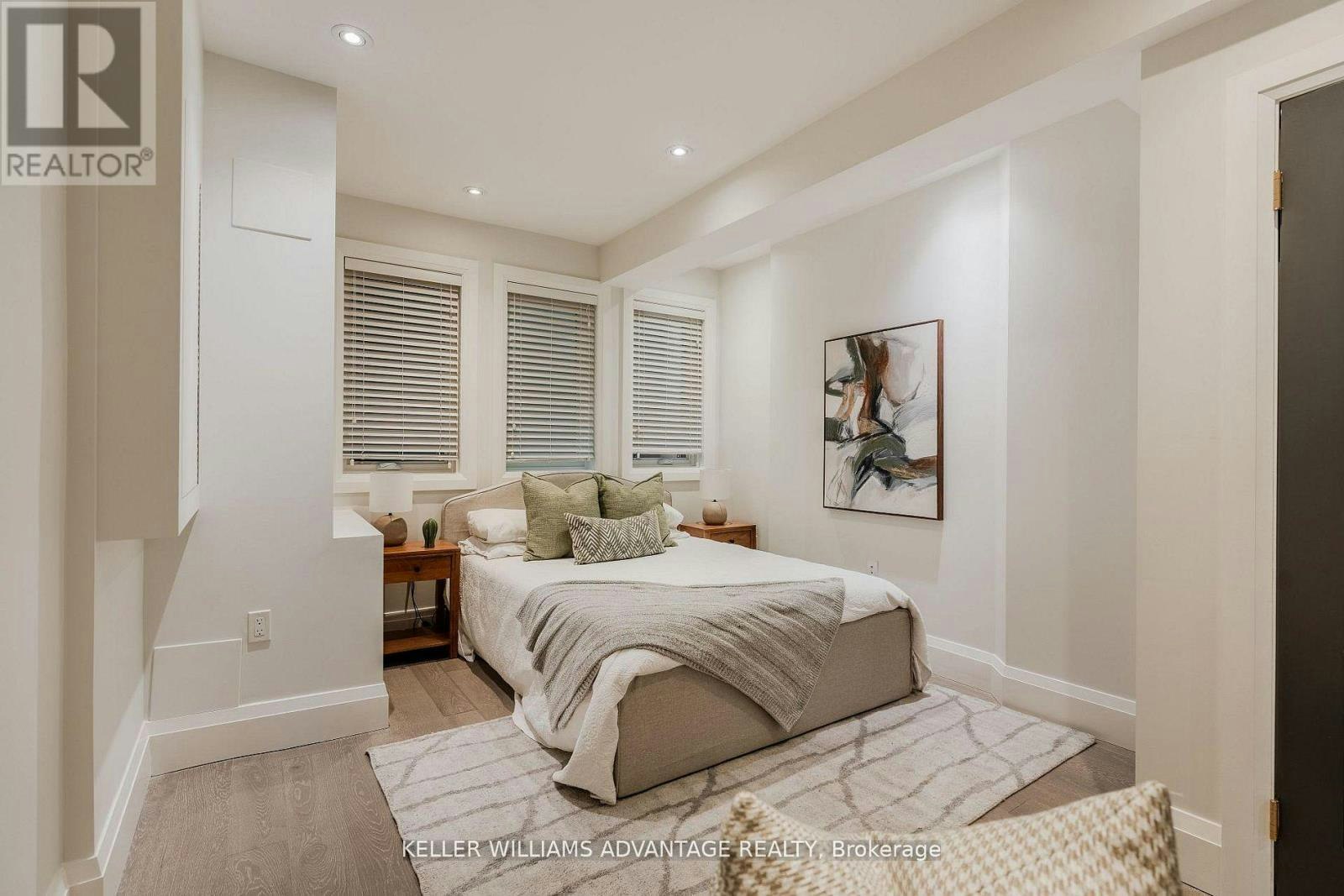 LOWER-35 Duart Park Road, Toronto, ON, M4E 1J3 - 4