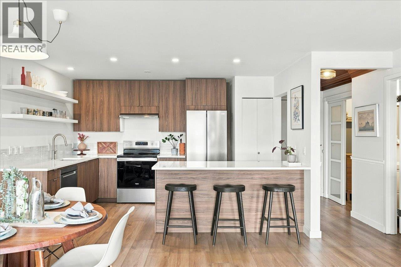 207-236 W 2nd Street, North Vancouver, BC, V7M 1C6