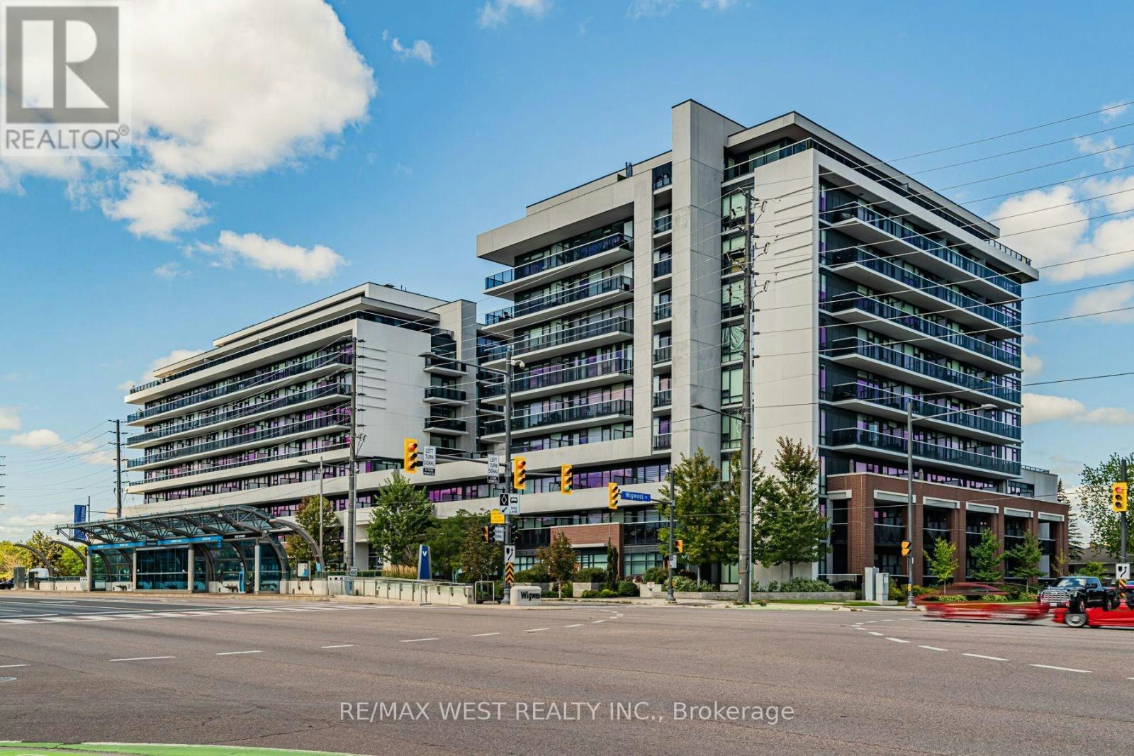 805-4800 7 Highway, Vaughan, ON, L4L 1H8
