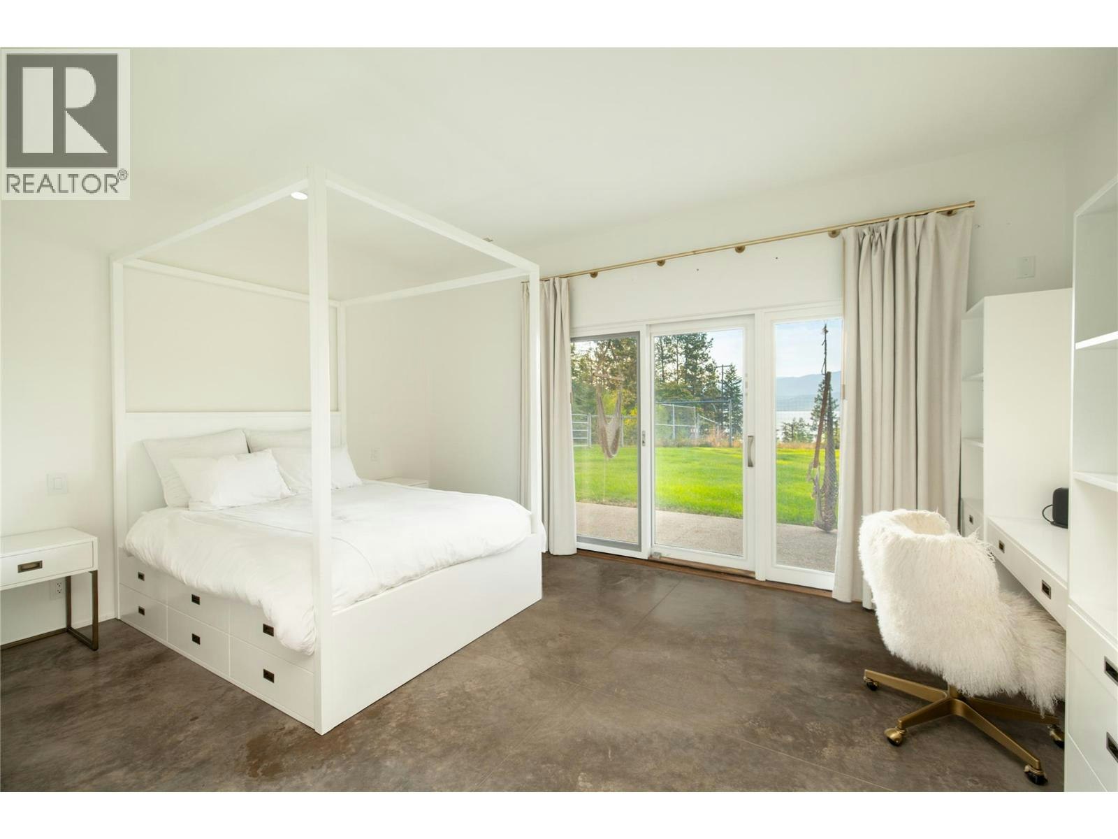 4840 Lakeshore Road, Kelowna, BC, V1W 4H6 - 44