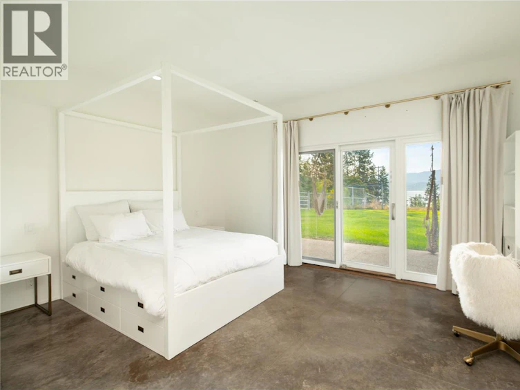 4840 Lakeshore Road, Kelowna, BC, V1W 4H6 - 44