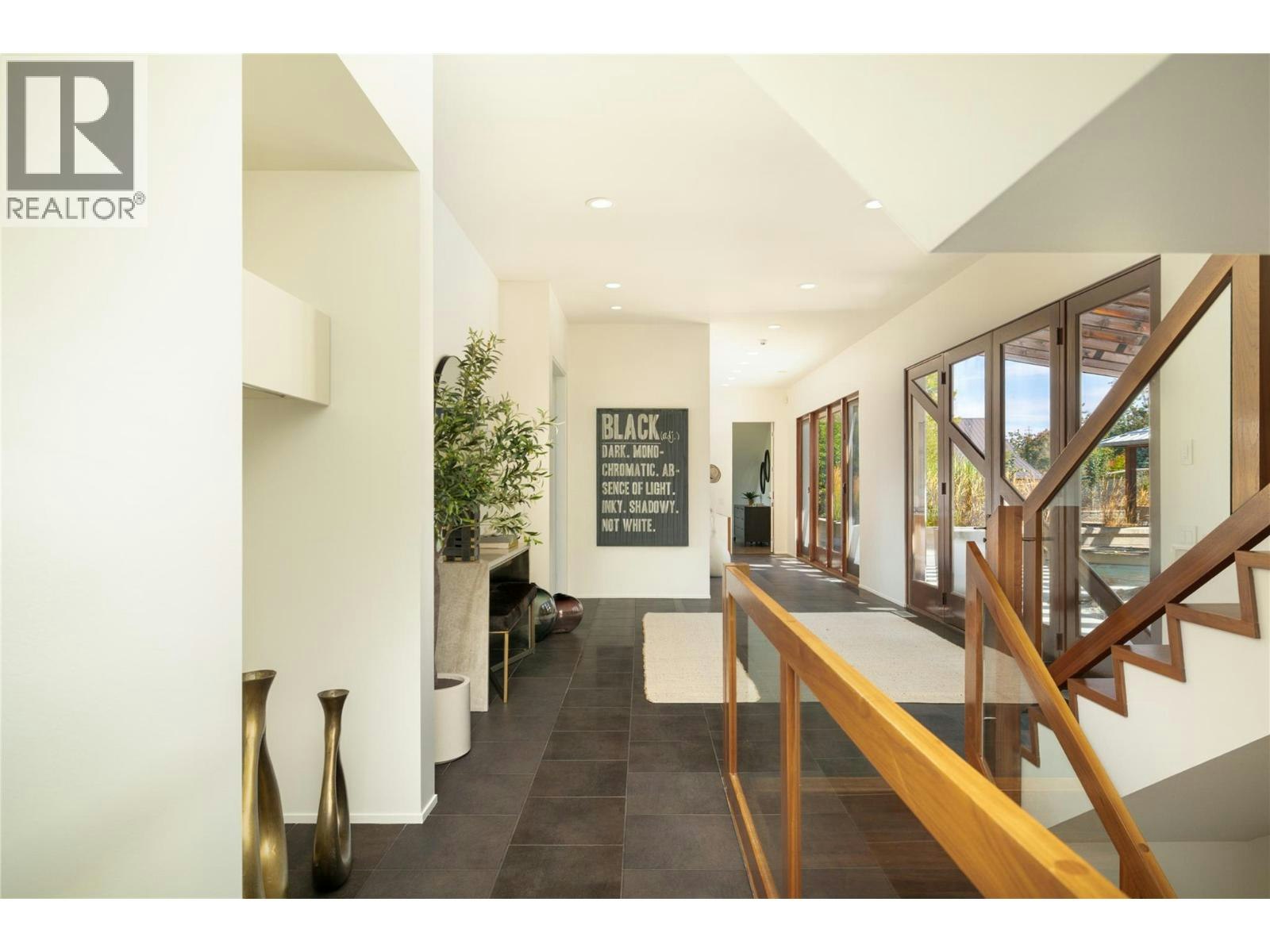 4840 Lakeshore Road, Kelowna, BC, V1W 4H6 - 21