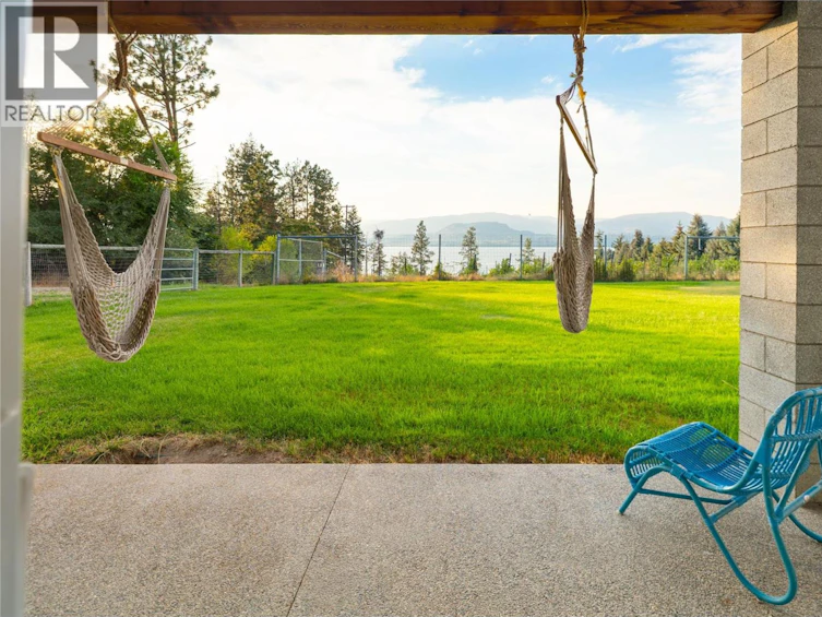 4840 Lakeshore Road, Kelowna, BC, V1W 4H6 - 45