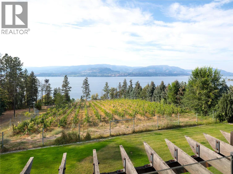 4840 Lakeshore Road, Kelowna, BC, V1W 4H6 - 29