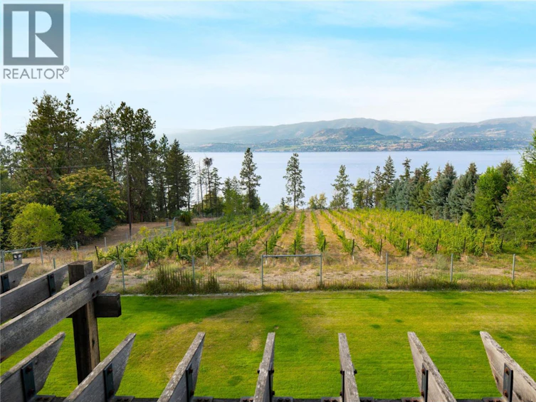 4840 Lakeshore Road, Kelowna, BC, V1W 4H6 - 38