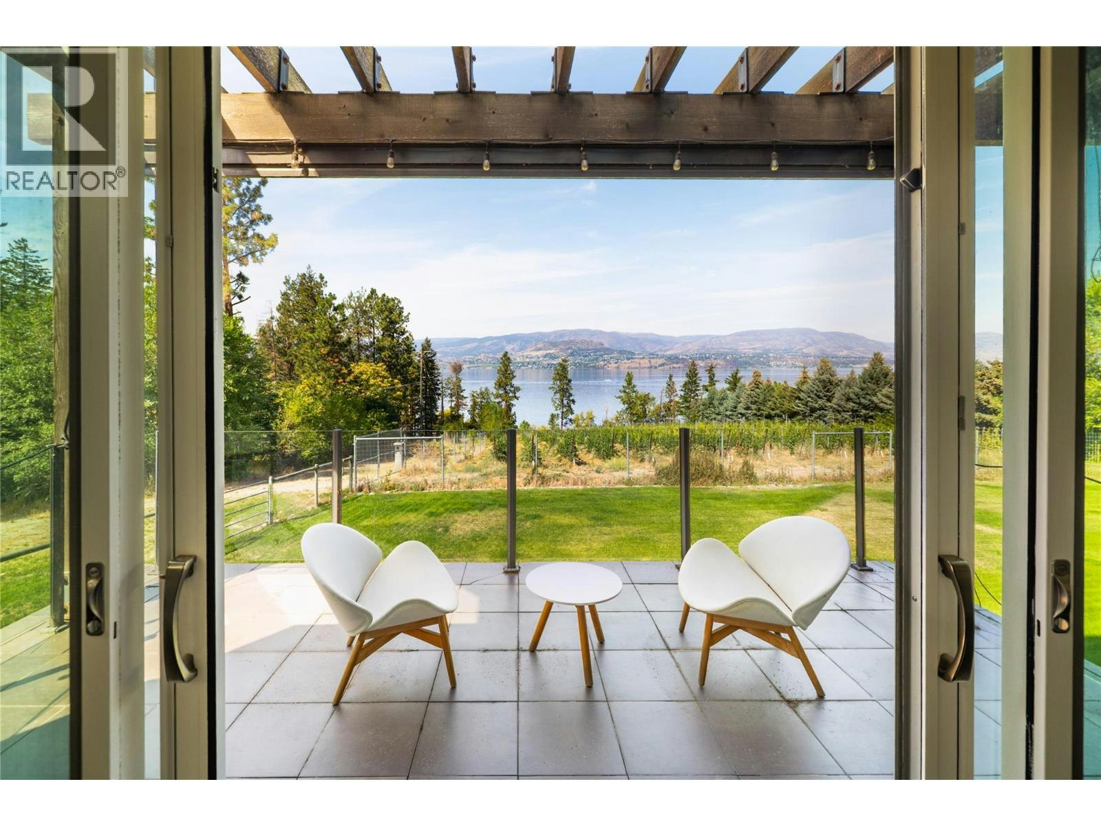 4840 Lakeshore Road, Kelowna, BC, V1W 4H6 - 9