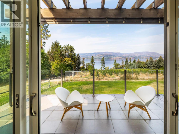 4840 Lakeshore Road, Kelowna, BC, V1W 4H6 - 9