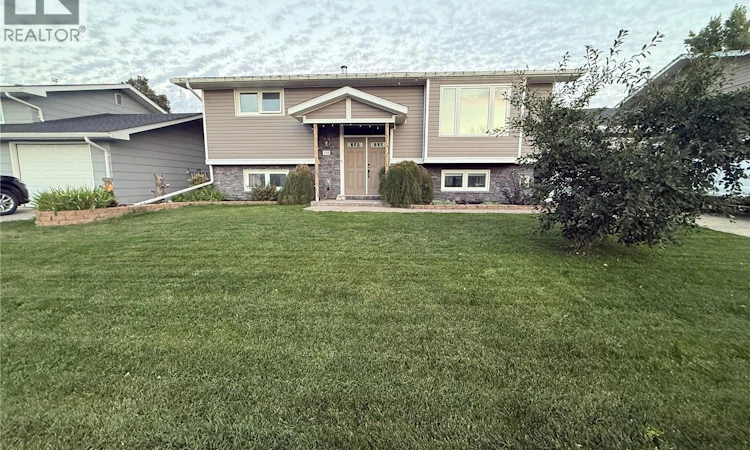1348 Princess Crescent