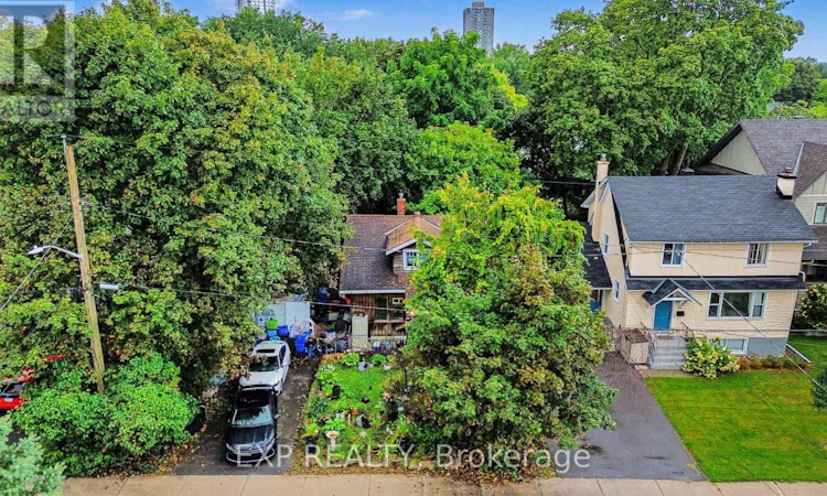 252 Cowley Avenue