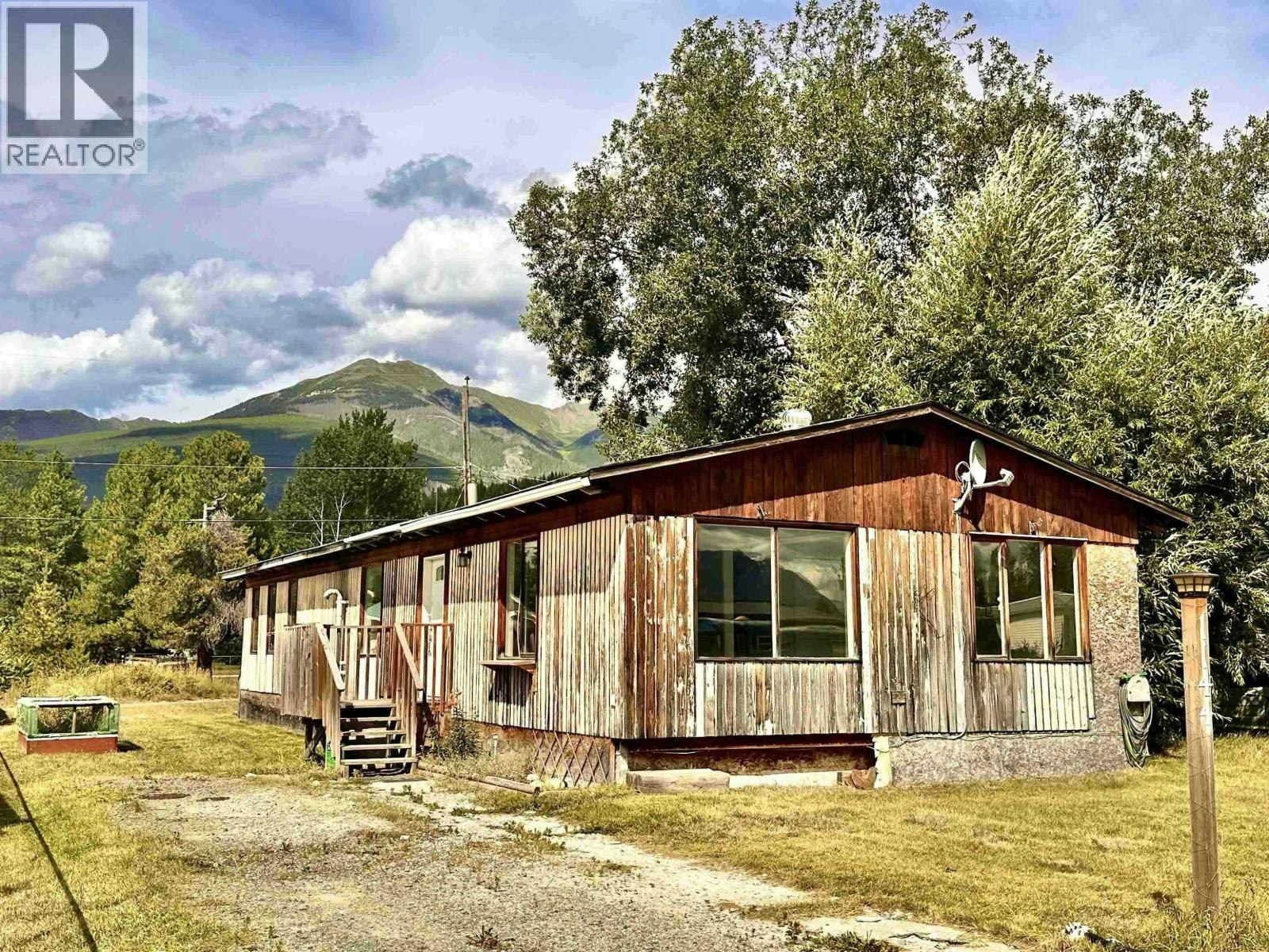 1144 4th Avenue, Valemount, BC, V0E 2Z0