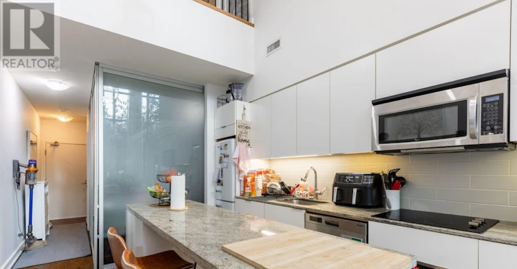 110-5 Hanna Avenue, Toronto, ON, M6K 0B3 - 5