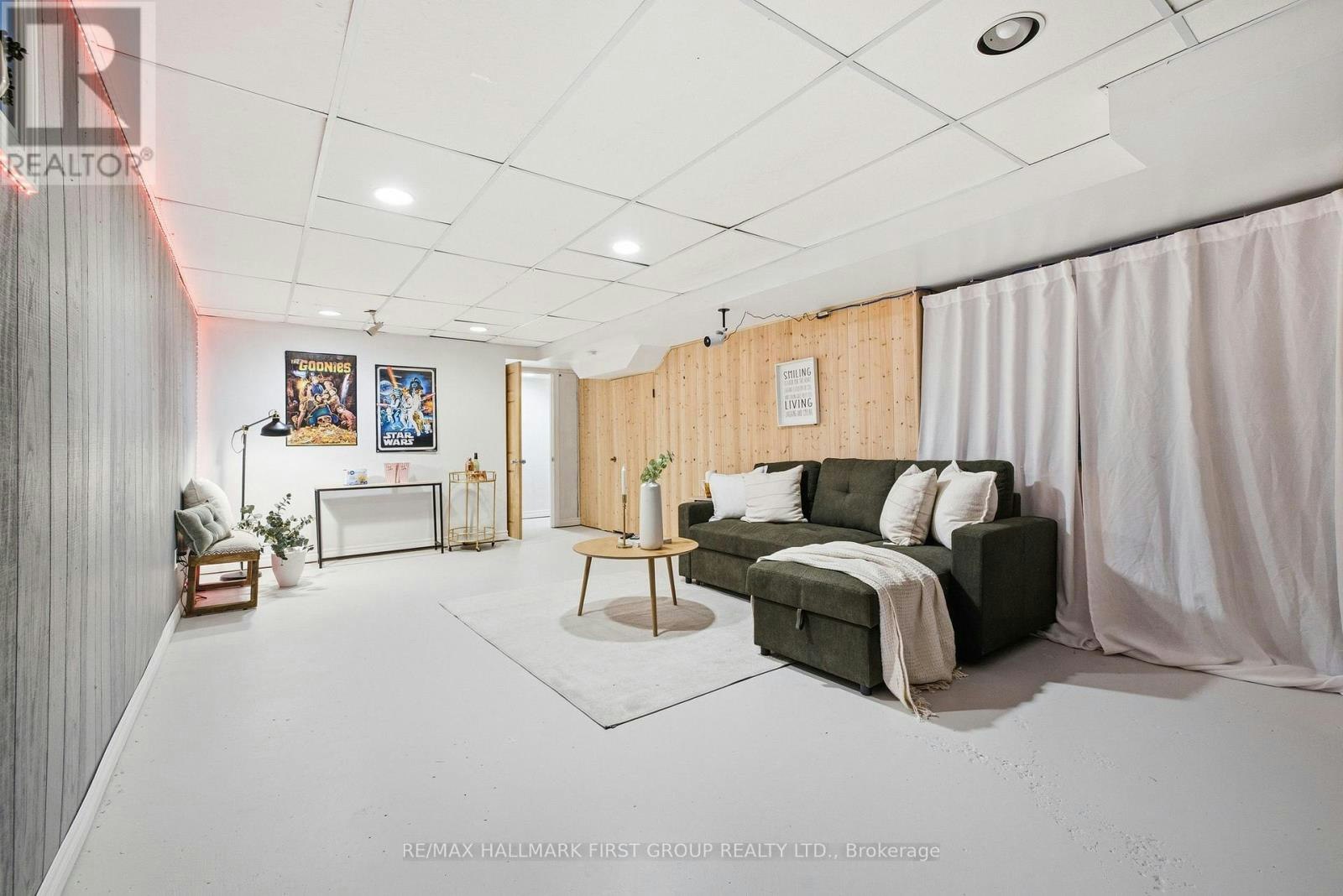 1896 New Street, Pickering, ON, L1V 3J7 - 23