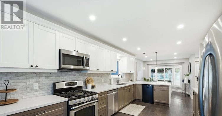 1896 New Street, Pickering, ON, L1V 3J7 - 7