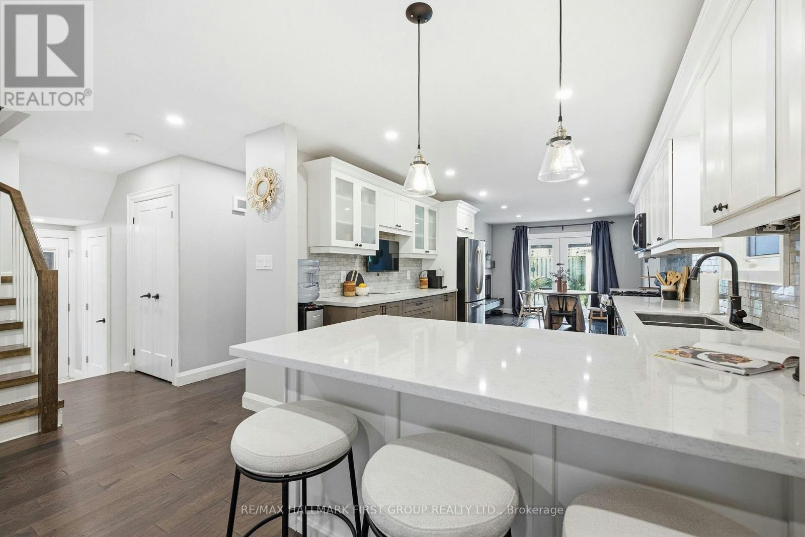 1896 New Street, Pickering, ON, L1V 3J7 - 5