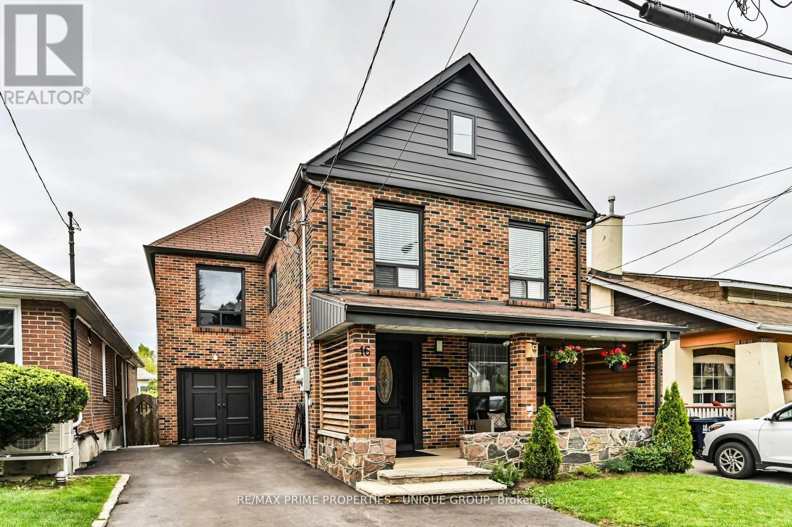 16 Eastwood Avenue, Toronto, ON, M1N 3G9