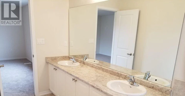 28 Sara Drive, Thorold, ON, L3B 0G4 - 39