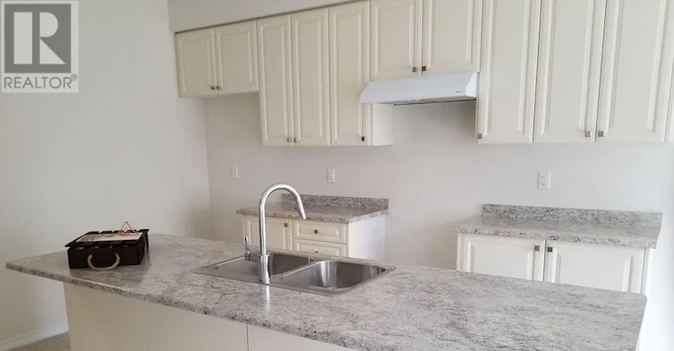 28 Sara Drive, Thorold, ON, L3B 0G4 - 12