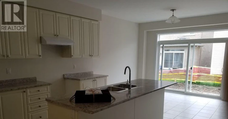 28 Sara Drive, Thorold, ON, L3B 0G4 - 11
