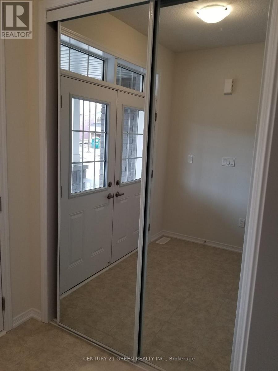 28 Sara Drive, Thorold, ON, L3B 0G4 - 3