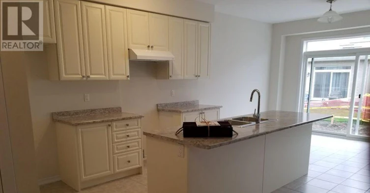 28 Sara Drive, Thorold, ON, L3B 0G4 - 10