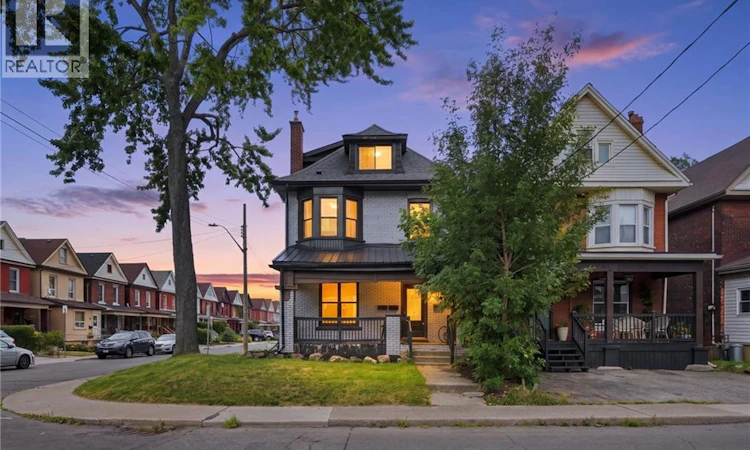 106 Barnesdale Avenue N