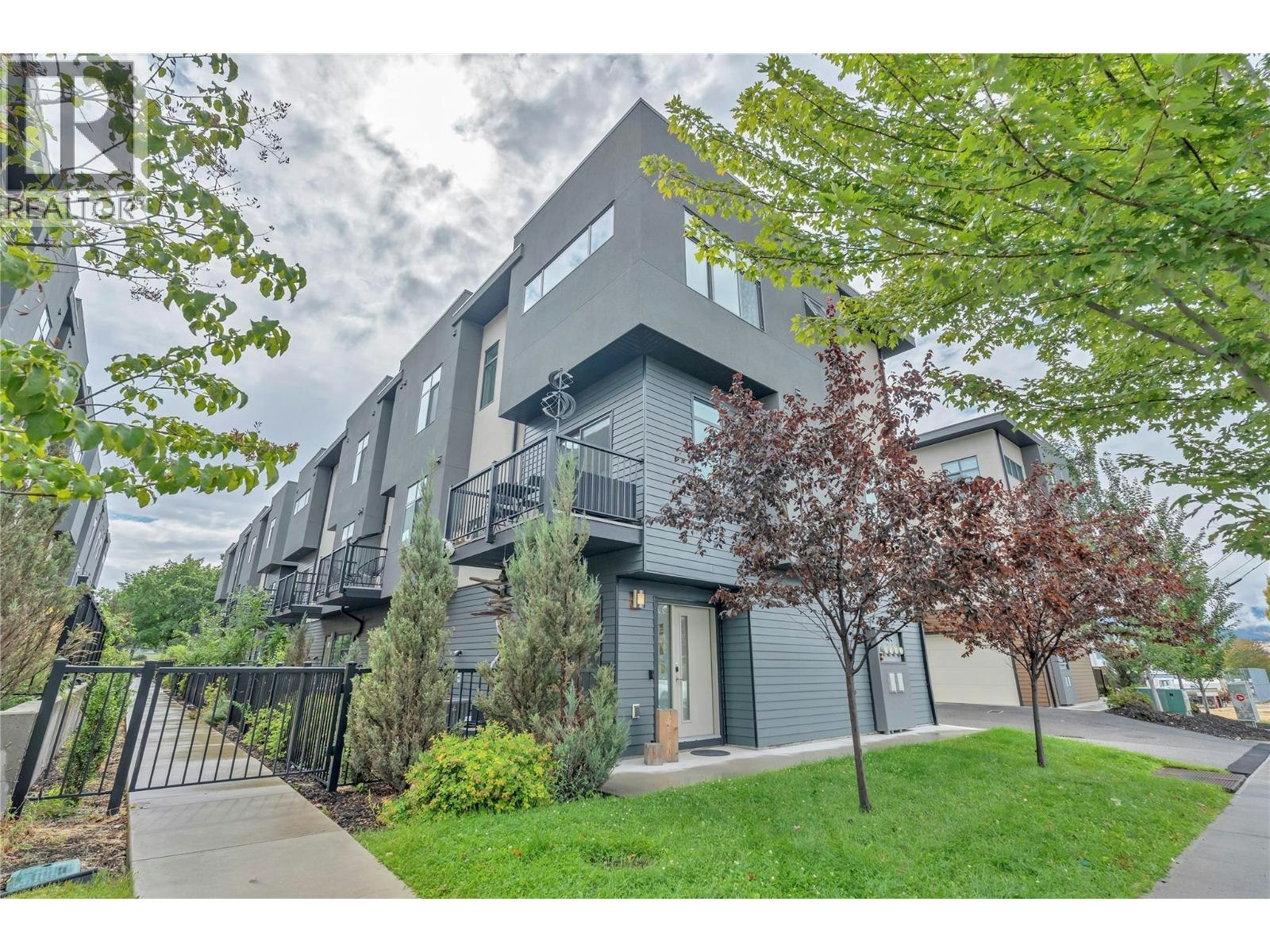 115-388 E Eckhardt Avenue, Penticton, BC, V2A 0C7