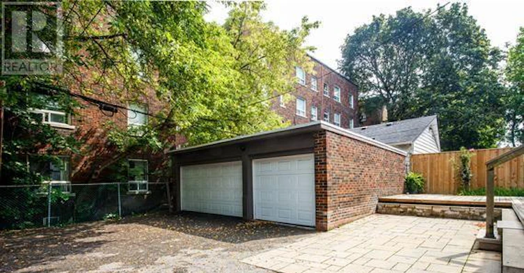 SECOND FL-11 Highbourne Road, Toronto, ON, M5P 2J1 - 39