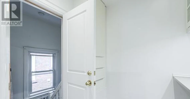 SECOND FL-11 Highbourne Road, Toronto, ON, M5P 2J1 - 21