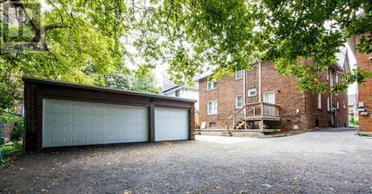 SECOND FL-11 Highbourne Road, Toronto, ON, M5P 2J1 - 38