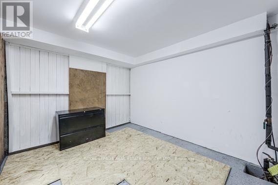 SECOND FL-11 Highbourne Road, Toronto, ON, M5P 2J1 - 34