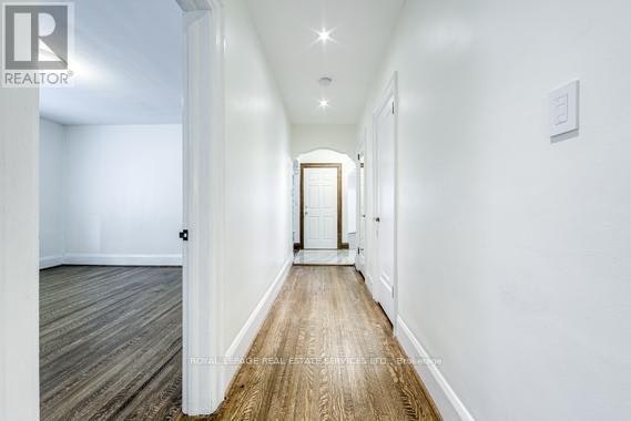 SECOND FL-11 Highbourne Road, Toronto, ON, M5P 2J1 - 24