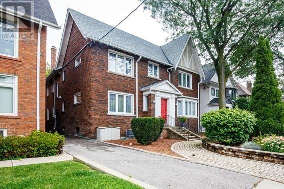 SECOND FL-11 Highbourne Road, Toronto, ON, M5P 2J1 - 3