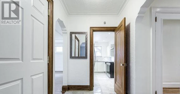 SECOND FL-11 Highbourne Road, Toronto, ON, M5P 2J1 - 12