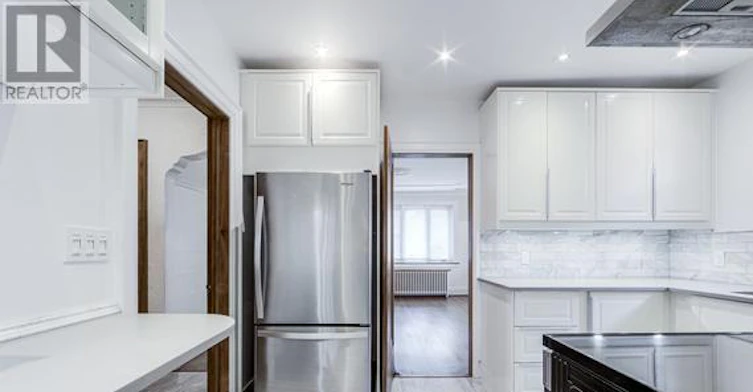SECOND FL-11 Highbourne Road, Toronto, ON, M5P 2J1 - 20