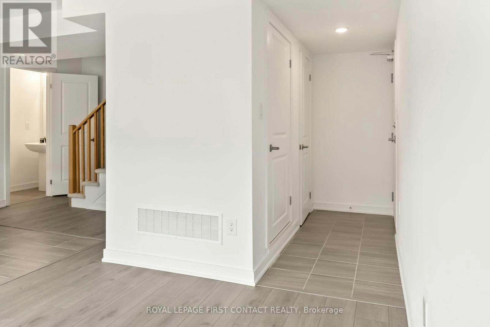 66 Appletree Lane, Barrie, ON, L9J 0P1 - 6